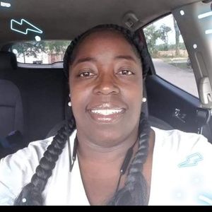 Meet your Posher, Regina